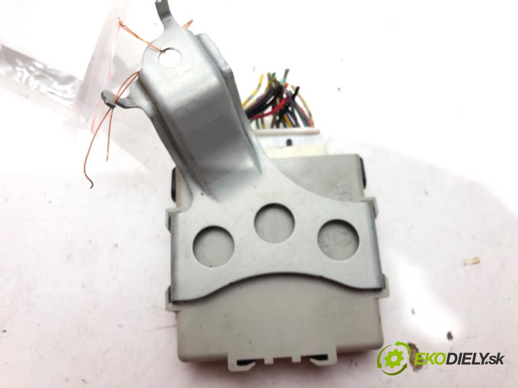 TOYOTA AVENSIS Kombi (_T27_) 2009 - 2018    2.2 D-4D (ADT271_) 110 kW [150 KM] olej napędowy 2009 - 2018  Modul svetiel 89940-20010 (Ostatné)