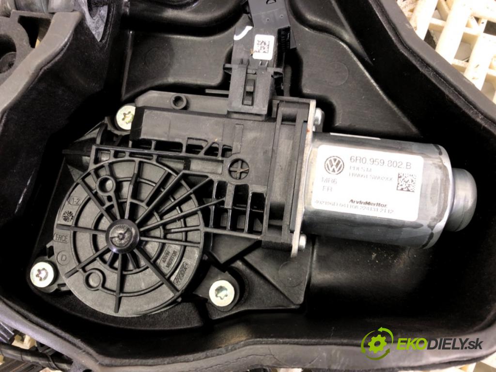 SEAT IBIZA IV (6J5, 6P1) 2008 - 2017    1.4 63 kW [85 KM] benzyna 2008 - 2015  mechanismus okna pravý přední část 6J3837402