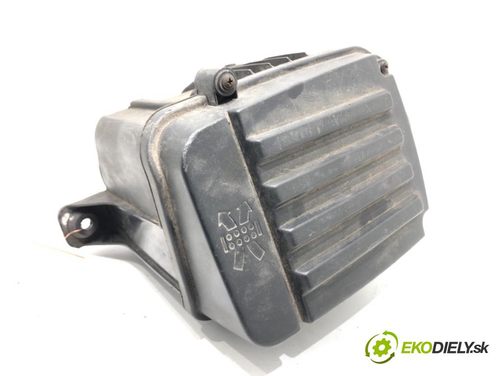 VW JETTA III (1K2) 2004 - 2013    2.0 FSI 110 kW [150 KM] benzyna 2005 - 2010  Obal filtra vzduchu 1K0129607AJ (Obaly filtrov vzduchu)