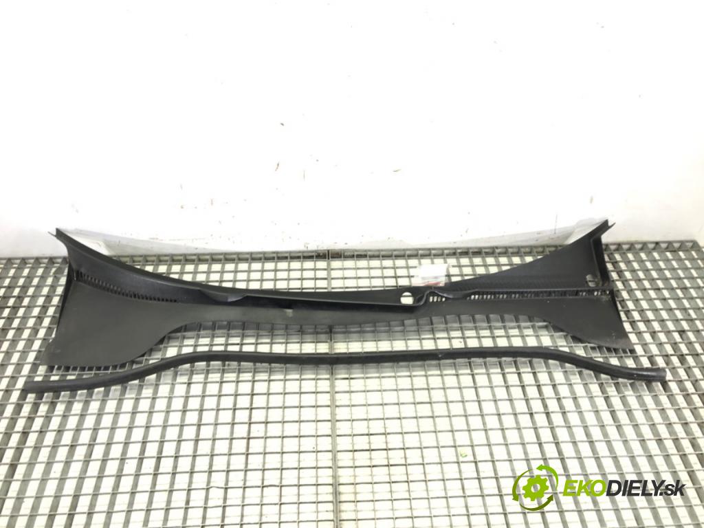 VW JETTA III (1K2) 2004 - 2013    2.0 FSI 110 kW [150 KM] benzyna 2005 - 2010  Torpédo, plast pod čelné okno 1K5819415A (Torpéda)