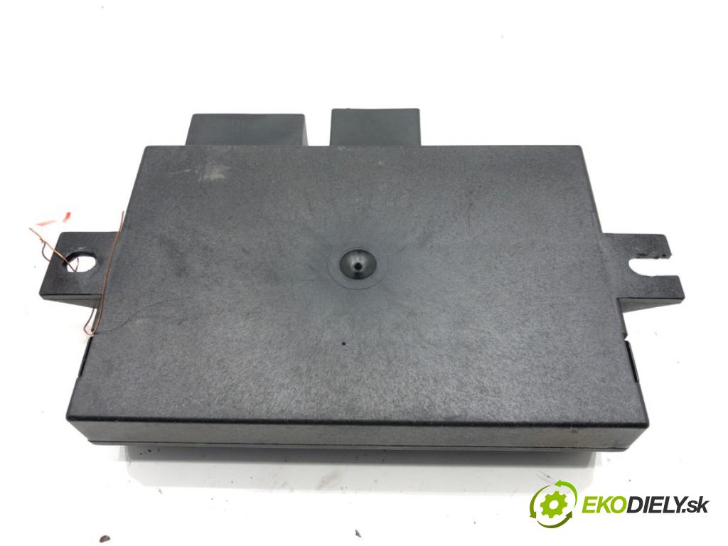 VW JETTA III (1K2) 2004 - 2013    2.0 FSI 110 kW [150 KM] benzyna 2005 - 2010  Modul ťažného oka 8P0907383 (Ostatné)