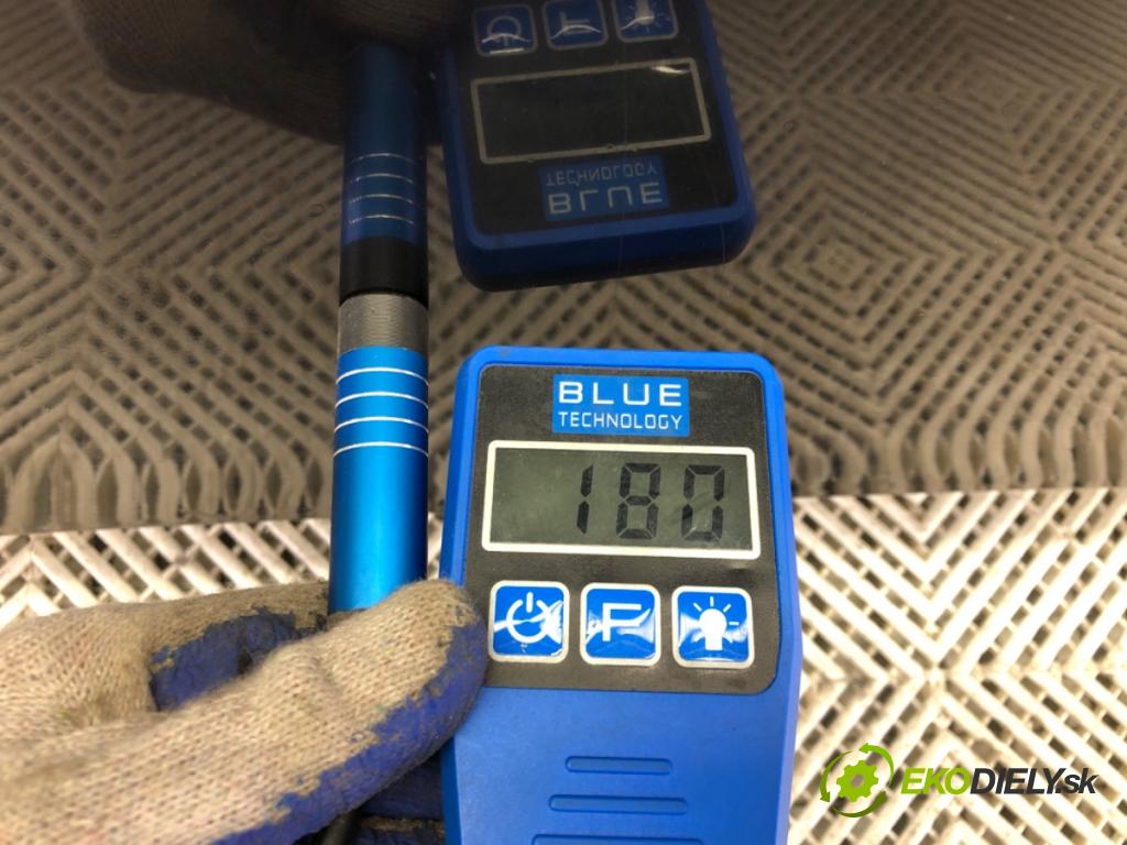 VW JETTA III (1K2) 2004 - 2013    2.0 FSI 110 kW [150 KM] benzyna 2005 - 2010  kapota  (Kapoty)