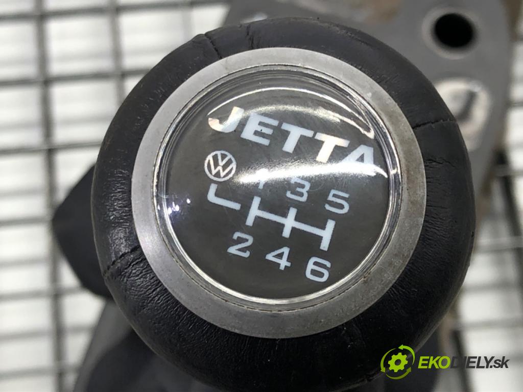 VW JETTA III (1K2) 2004 - 2013    2.0 FSI 110 kW [150 KM] benzyna 2005 - 2010  Kulisa 1K0711091A (Rýchlostné páky / kulisy)