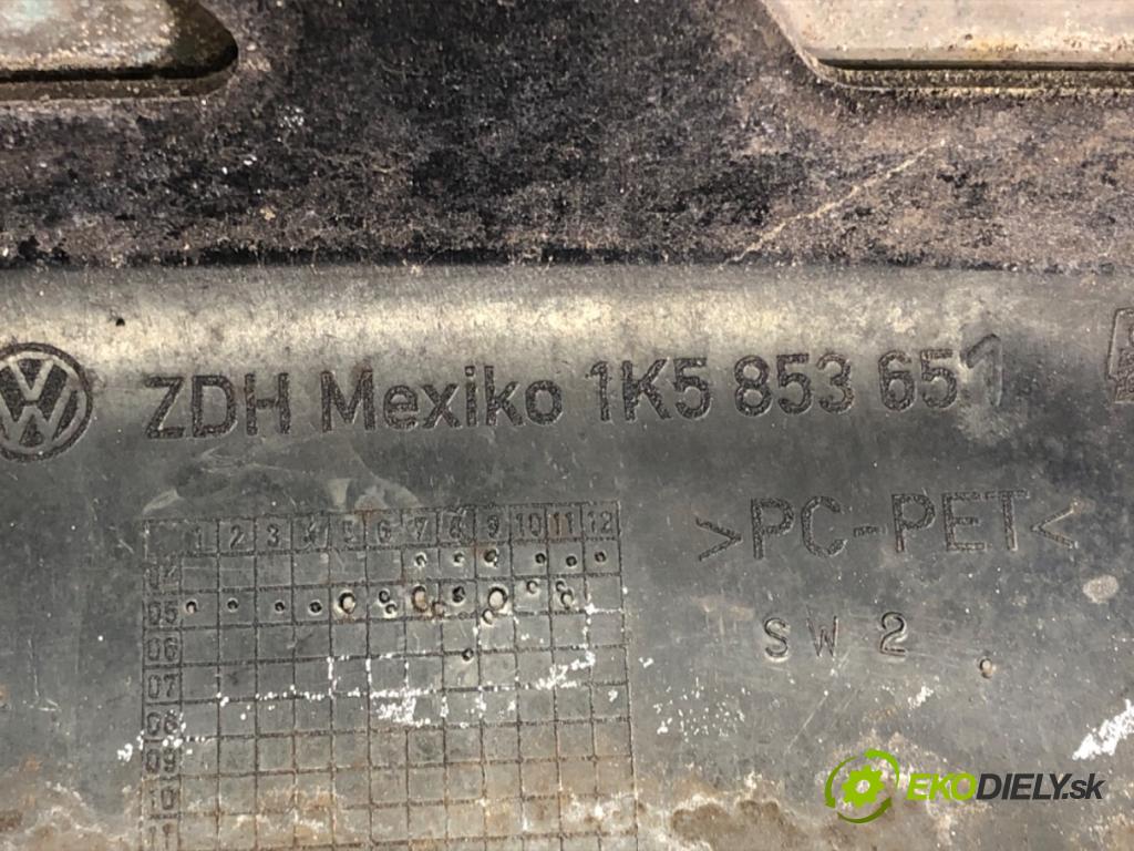 VW JETTA III (1K2) 2004 - 2013    2.0 FSI 110 kW [150 KM] benzyna 2005 - 2010  mřížka maska 1K5853651 (Mřížky (masky) chladičů)