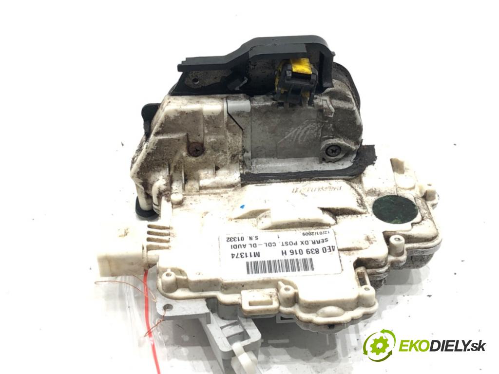 AUDI A8 D3 (4E2, 4E8) 2002 - 2010    4.2 TDI quattro 240 kW [326 KM] olej napędowy 2005 - 2010  zámok dveře pravý zadní část 4E0839016H