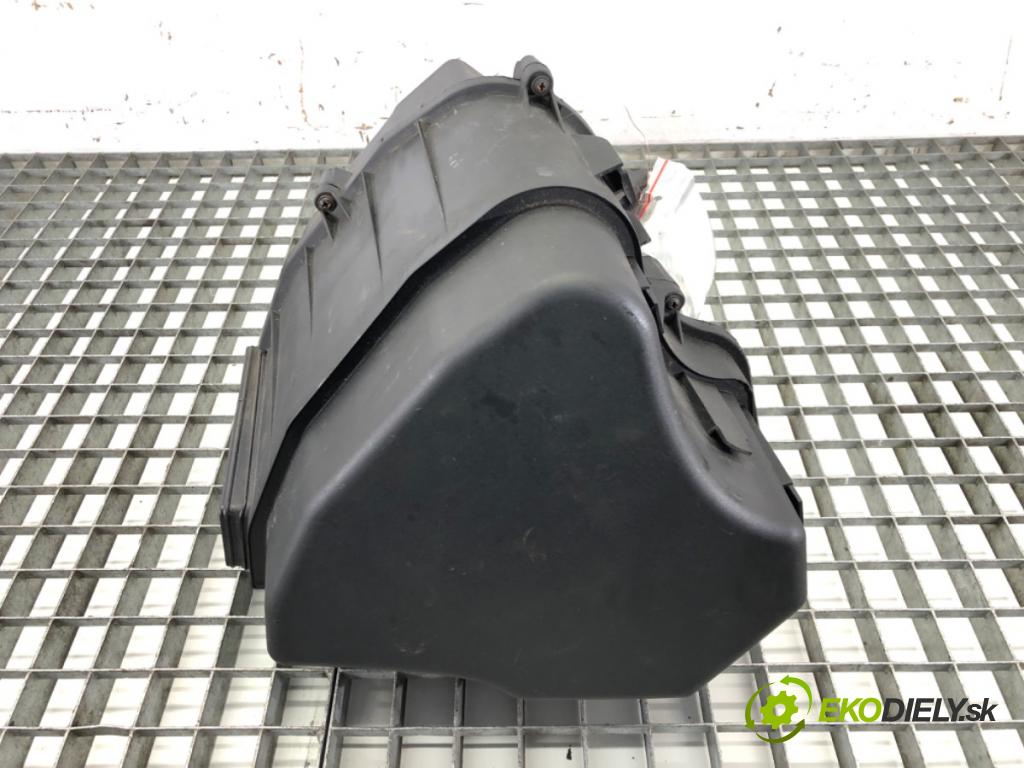 AUDI A8 D3 (4E2, 4E8) 2002 - 2010    4.2 TDI quattro 240 kW [326 KM] olej napędowy 2005 - 2010  Obal filtra vzduchu pravá 4E0133824P