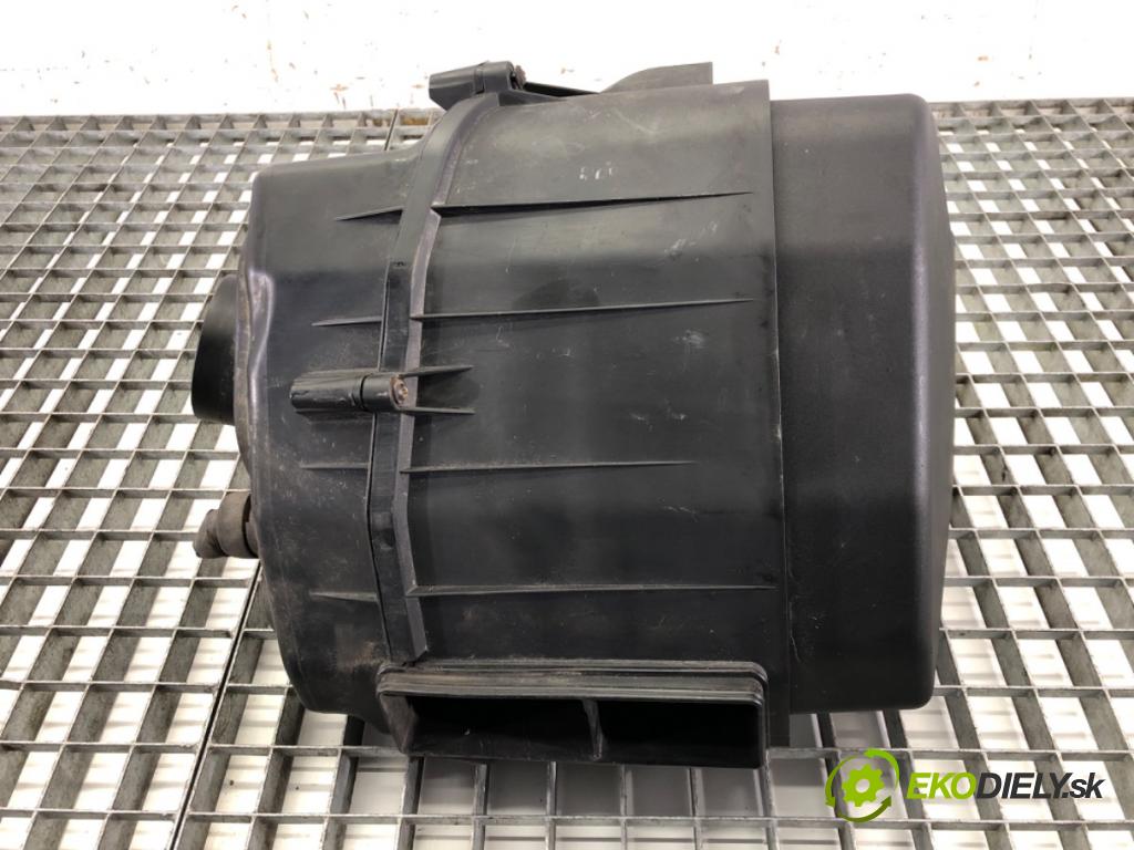 AUDI A8 D3 (4E2, 4E8) 2002 - 2010    4.2 TDI quattro 240 kW [326 KM] olej napędowy 2005 - 2010  Obal filtra vzduchu pravá 4E0133824P