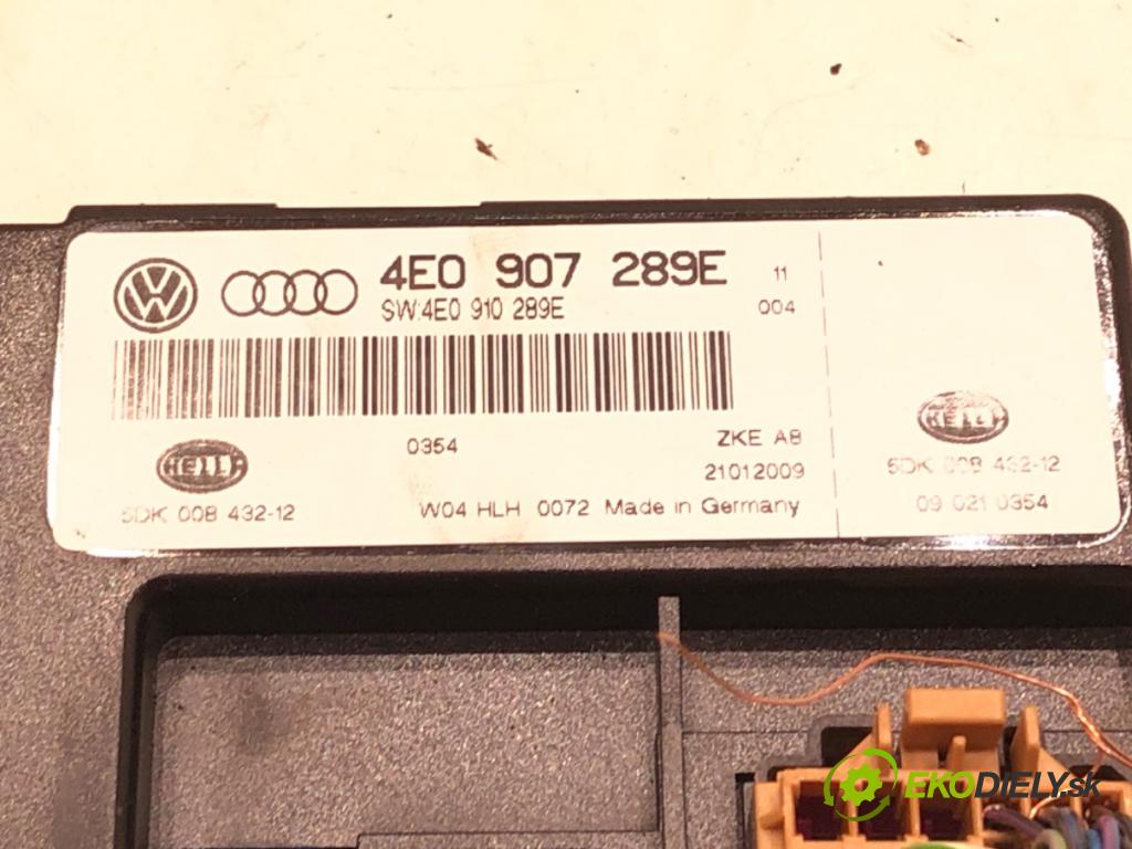 AUDI A8 D3 (4E2, 4E8) 2002 - 2010    4.2 TDI quattro 240 kW [326 KM] olej napędowy 2005 - 2010  Modul komfortu 4E0907289E (Moduly komfortu)
