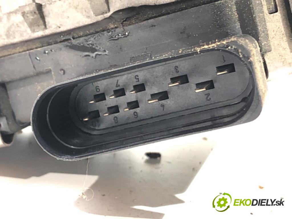 AUDI A8 D3 (4E2, 4E8) 2002 - 2010    4.2 TDI quattro 240 kW [326 KM] olej napędowy 2005 - 2010  Mechanizmus stieračov predný 4E1955119C (Motorčeky stieračov predné)