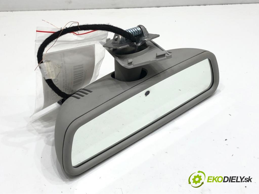 AUDI A8 D3 (4E2, 4E8) 2002 - 2010    4.2 TDI quattro 240 kW [326 KM] olej napędowy 2005 - 2010  zpětné zrcátko vnitřní  (Světla vnitřní)