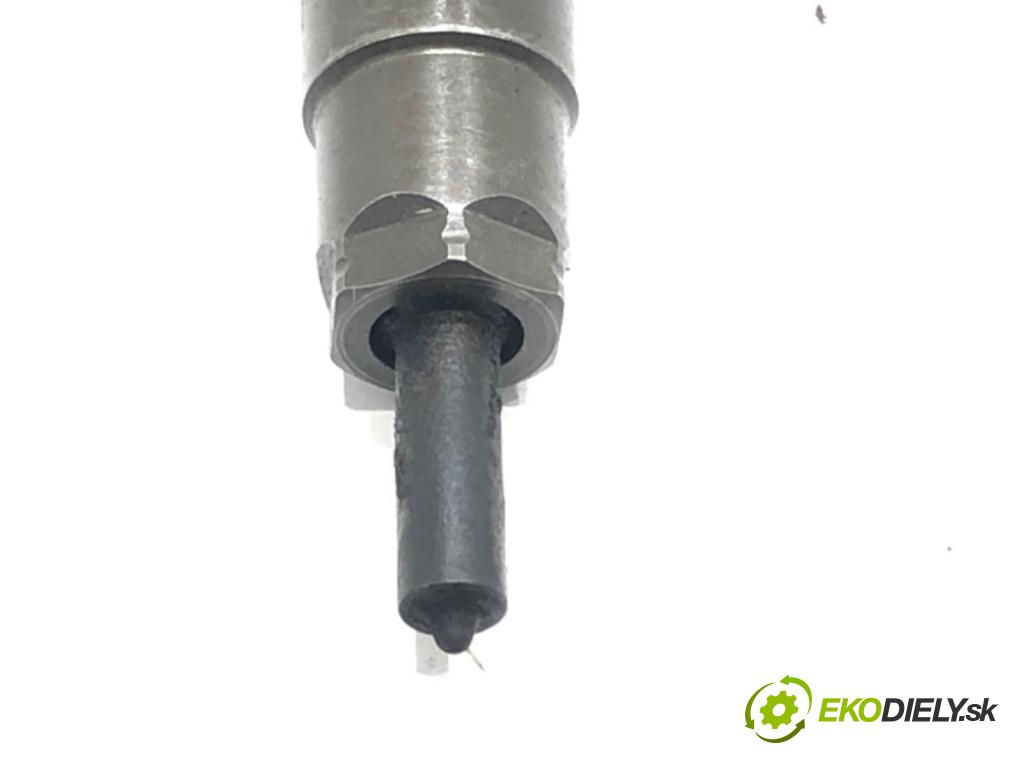 AUDI A8 D3 (4E2, 4E8) 2002 - 2010    4.2 TDI quattro 240 kW [326 KM] olej napędowy 2005 - 2010  vstrekovač 057130277AK 0445115086 (Vstrekovače)