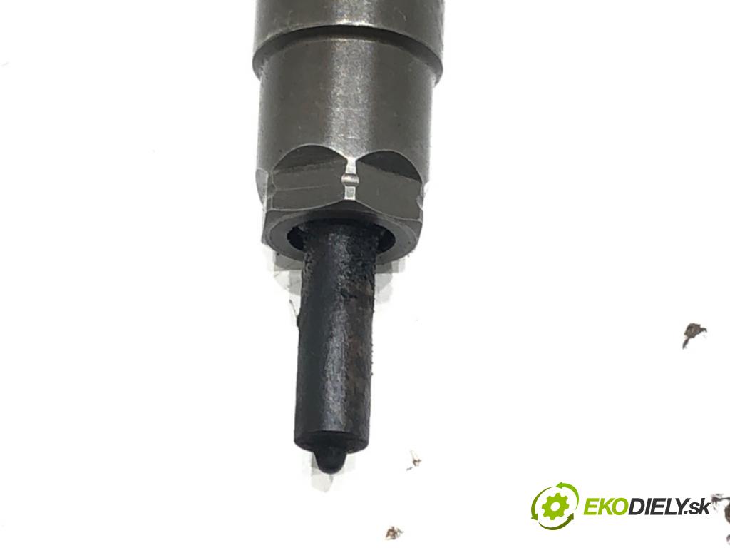 AUDI A8 D3 (4E2, 4E8) 2002 - 2010    4.2 TDI quattro 240 kW [326 KM] olej napędowy 2005 - 2010  vstrekovač 057130277AK 0445115086 (Vstrekovače)
