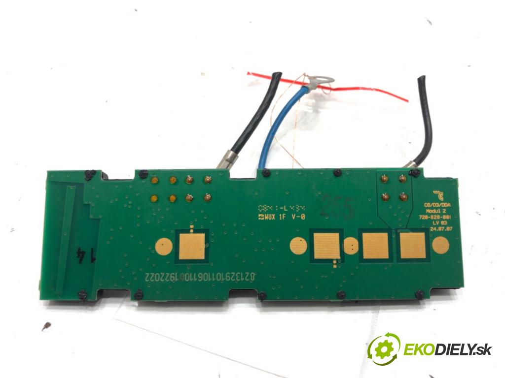 AUDI A8 D3 (4E2, 4E8) 2002 - 2010    4.2 TDI quattro 240 kW [326 KM] olej napędowy 2005 - 2010  Zosilňovač Antenní: 4E0035225BT (Zosilňovače)