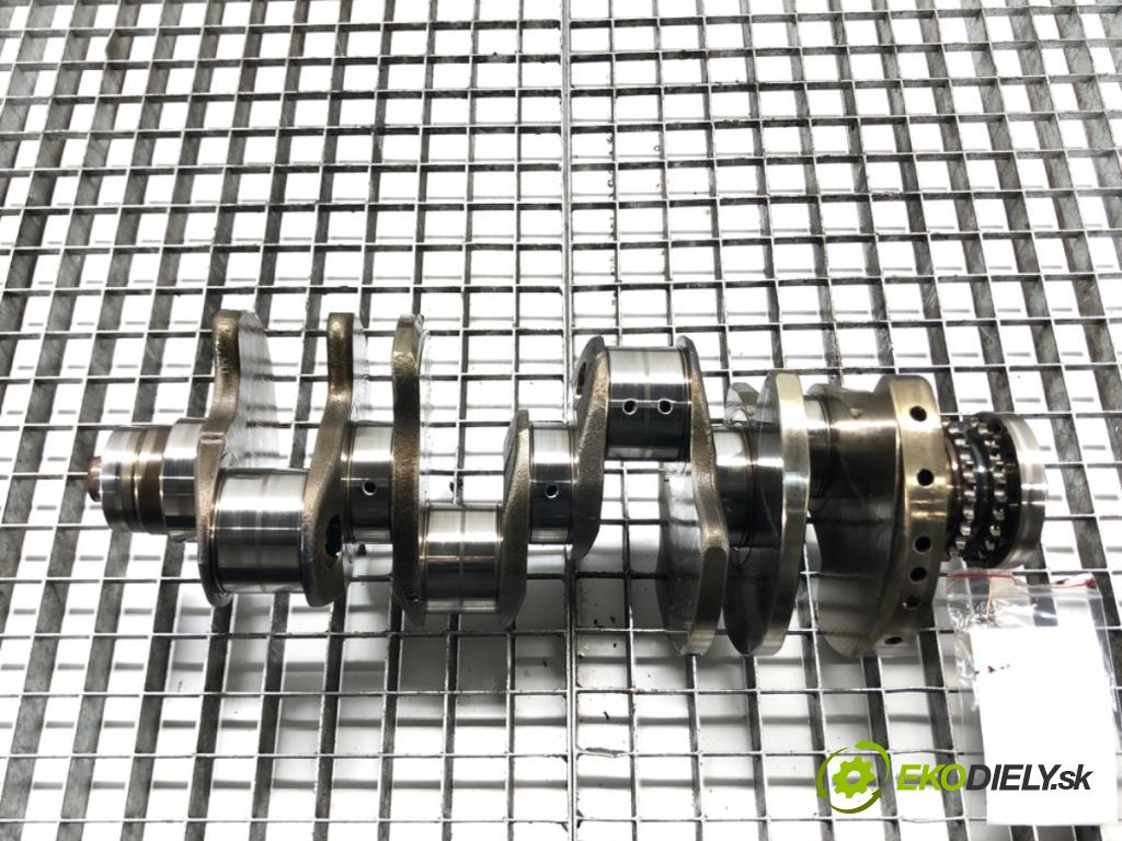 AUDI A8 D3 (4E2, 4E8) 2002 - 2010    4.2 TDI quattro 240 kW [326 KM] olej napędowy 2005 - 2010  Kardaň, hriadeľ KLIKA: 057101Q BVN (Ostatné)