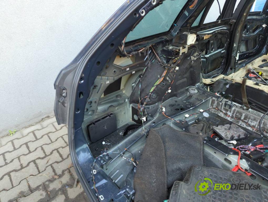 BMW 5 Touring (F11) 2009 - 2017    520 d 135 kW [184 KM] olej napędowy 2010 - 2014  KAROSERIA ČTVRŤÁK blatník zadní část levý pravý práh střecha PODŁUŻNICA levý pravý