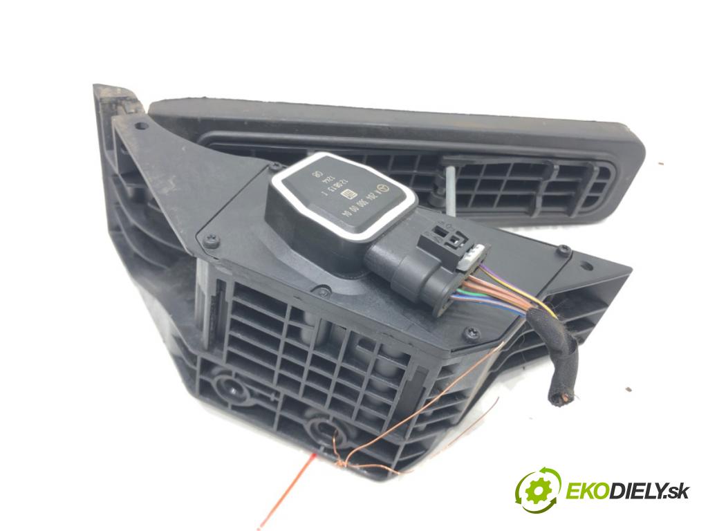 MERCEDES-BENZ KLASA C (W204) 2007 - 2015    C 220 CDI (204.002) 125 kW [170 KM] olej napędowy 2008 - 2014  Potenciometer plynu A2043000004 (Pedále)