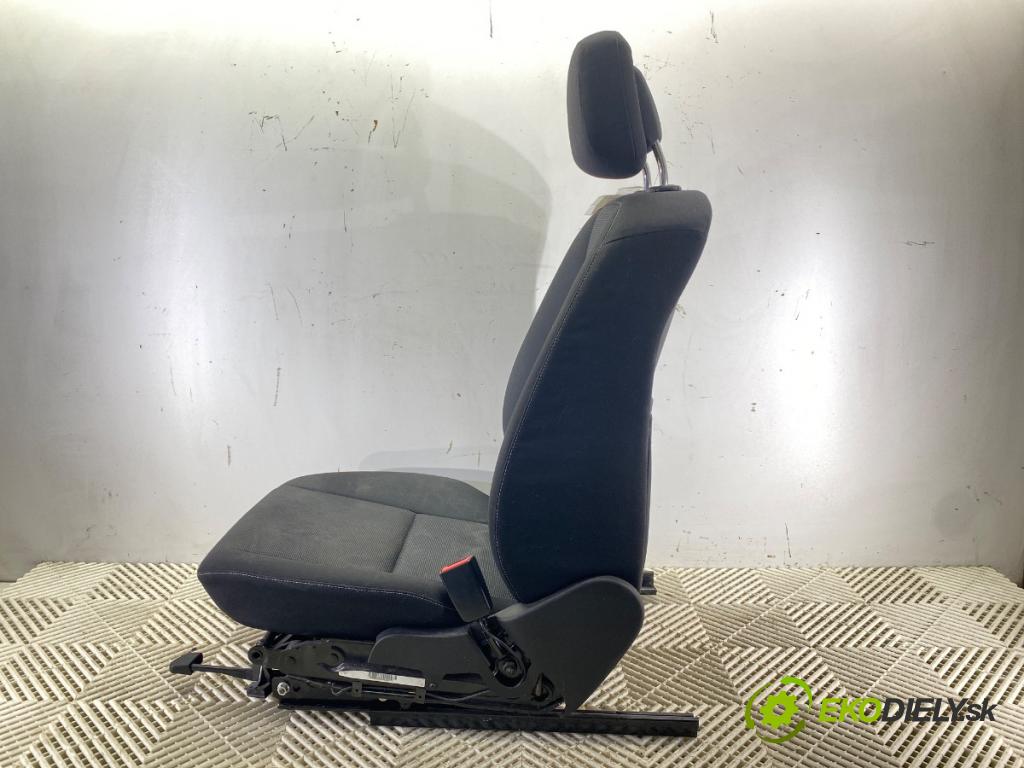 MERCEDES-BENZ KLASA C (W204) 2007 - 2015    C 220 CDI (204.002) 125 kW [170 KM] olej napędowy 2008 - 2014  Sedadlo pravy predný