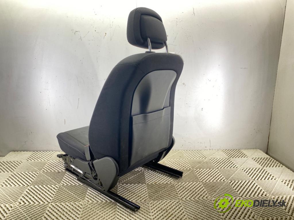 MERCEDES-BENZ KLASA C (W204) 2007 - 2015    C 220 CDI (204.002) 125 kW [170 KM] olej napędowy 2008 - 2014  Sedadlo pravy predný