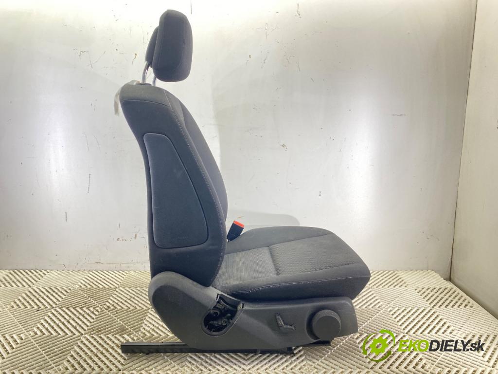 MERCEDES-BENZ KLASA C (W204) 2007 - 2015    C 220 CDI (204.002) 125 kW [170 KM] olej napędowy 2008 - 2014  Sedadlo pravy predný