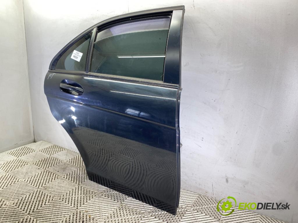 MERCEDES-BENZ W204 sedan 2013 125 kW C 220 CDI (204.002) 2143 Dvere pravy zad