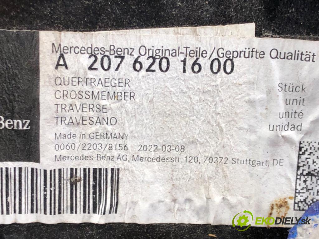 MERCEDES-BENZ KLASA C (W204) 2007 - 2015    C 220 CDI (204.002) 125 kW [170 KM] olej napędowy 2008 - 2014  výztuha nárazníka přední část A2076201600 (Výztuhy přední)