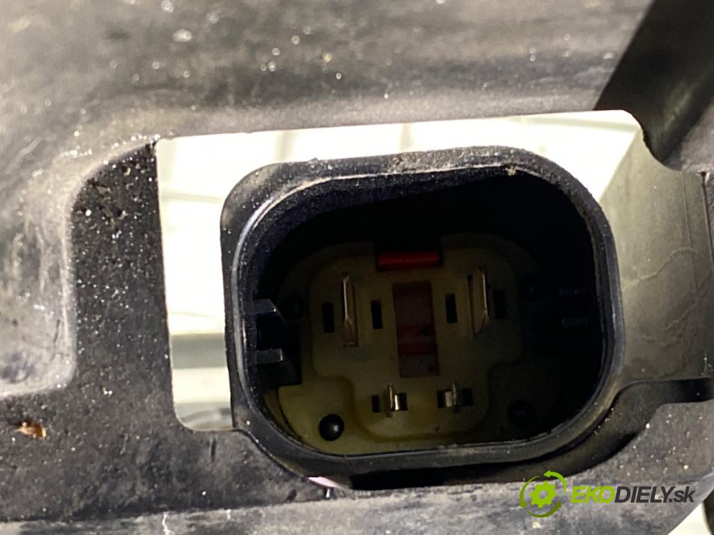 MERCEDES-BENZ KLASA C (W204) 2007 - 2015    C 220 CDI (204.002) 125 kW [170 KM] olej napędowy 2008 - 2014  ventilátor chladiče 0130307188 (Ventilátory)