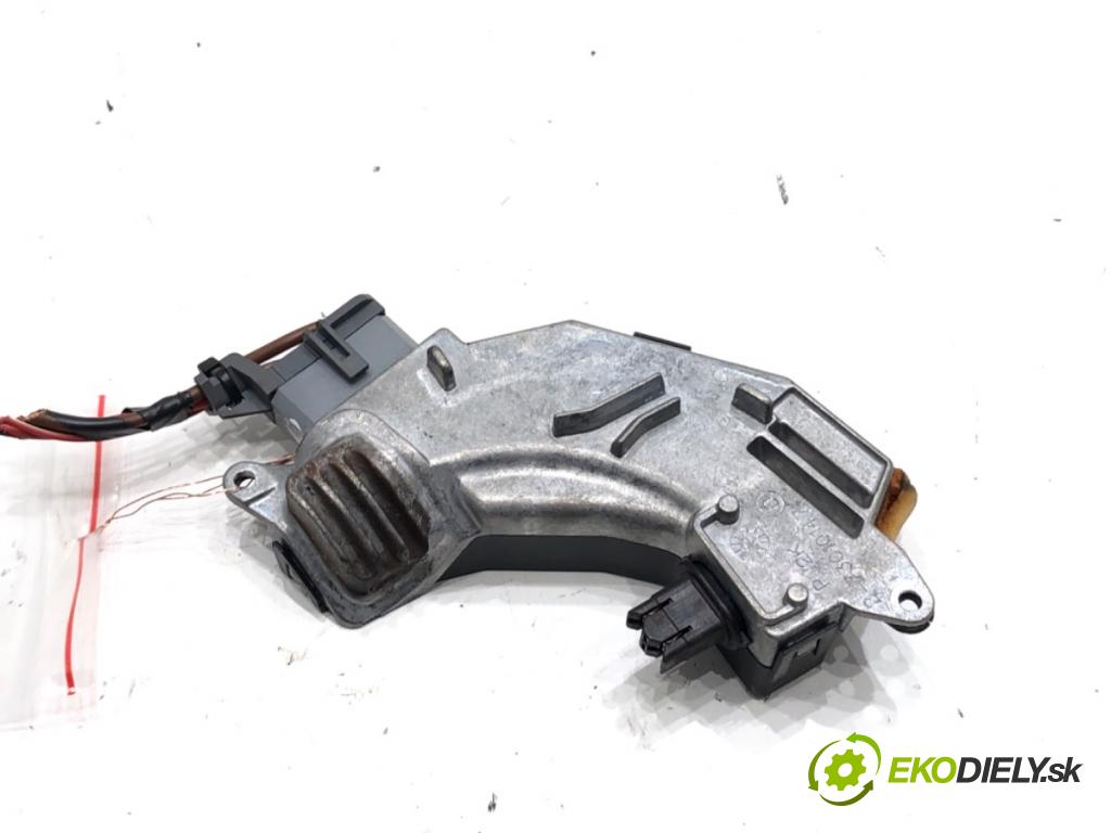 OPEL VECTRA C Kombi (Z02) 2003 - 2009    1.9 CDTI (F35) 88 kW [120 KM] olej napędowy 2004 - 2009  odpor rezistor topení vzduchu 73421312 (Odpory topení)