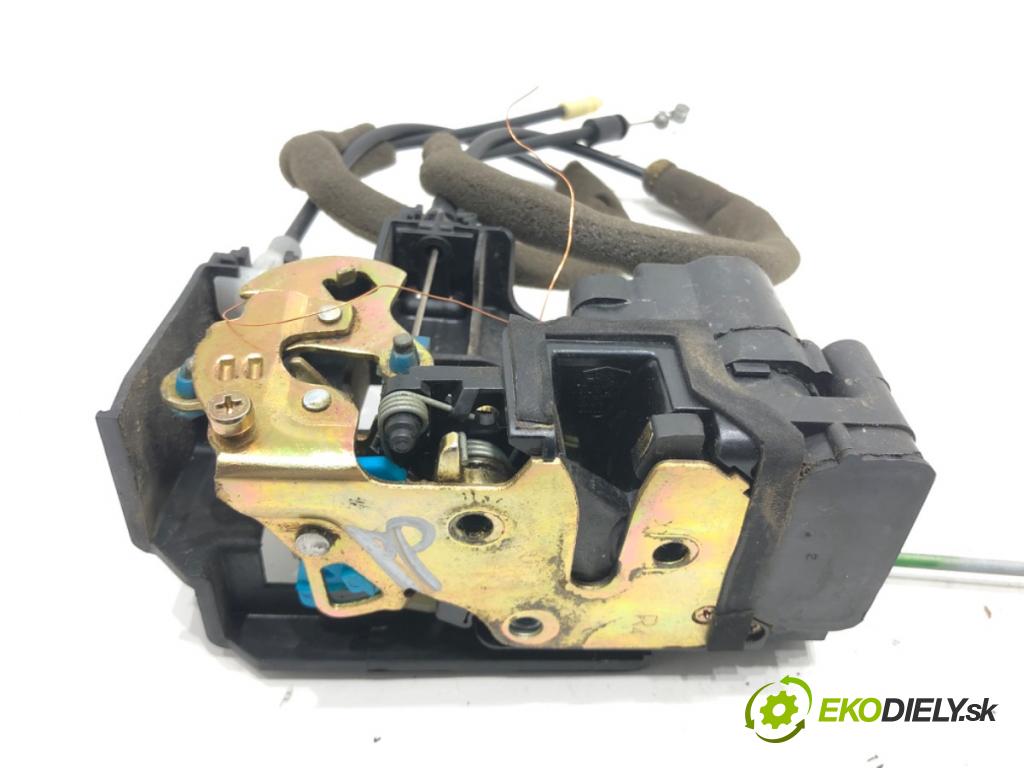 CHEVROLET EPICA (KL1_) 2004 - 2011    2.5 115 kW [156 KM] benzyna 2006 - 2011  zámok dveře pravý přední část 