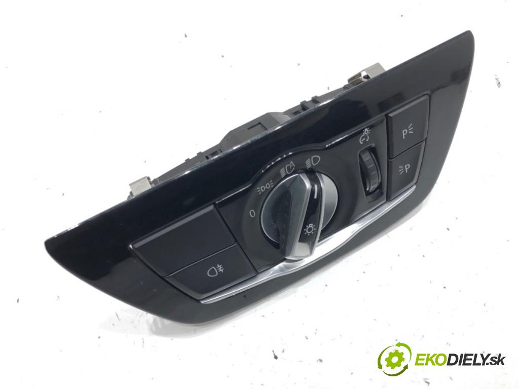 BMW 5 (G30, F90) 2016 - 2022    540 i Mild-Hybrid xDrive 245 kW [333 KM] Hybryda silnik benzynowy / elektryczny 2020 - 2022  spínač světel D. 9472969
