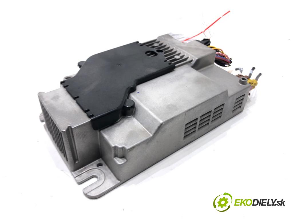 BMW 5 (G30, F90) 2016 - 2022    540 i Mild-Hybrid xDrive 245 kW [333 KM] Hybryda silnik benzynowy / elektryczny 2020 - 2022  Zosilňovač R35A3CF7401 (Zosilňovače)