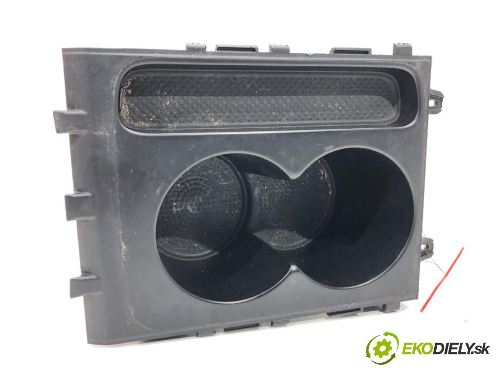 VW PASSAT B6 Variant (3C5) 2005 - 2011    2.0 TDI 103 kW [140 KM] olej napędowy 2005 - 2009  Držiak na nápoje 3C0862531C (Úchyty, držiaky na nápoje)