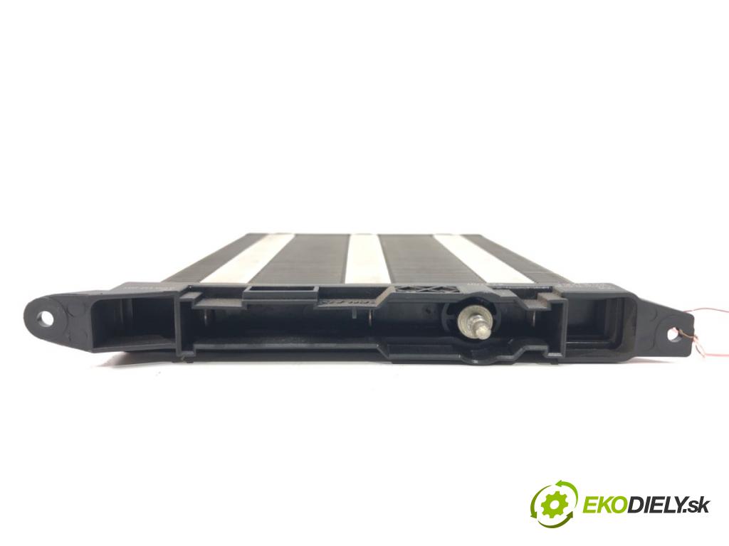 VW PASSAT B6 Variant (3C5) 2005 - 2011    2.0 TDI 103 kW [140 KM] olej napędowy 2005 - 2009  topné těleso radiátor topení elektrická 1K0963235F (Radiátory topení)