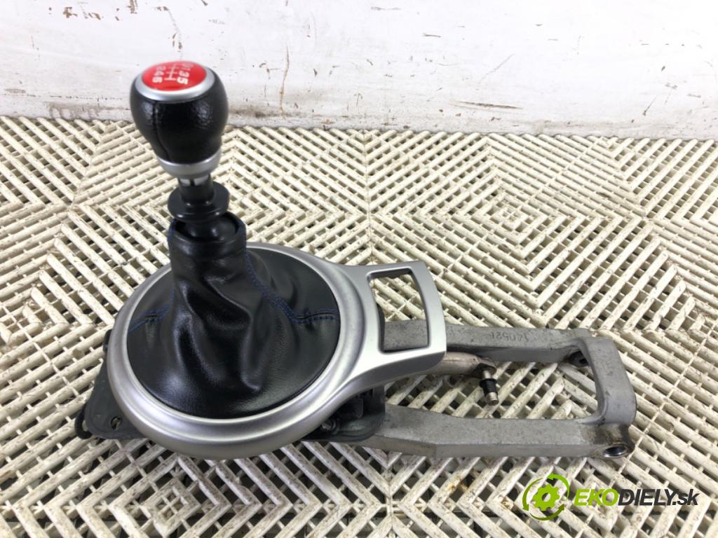 SUBARU BRZ 2012 - 2022    2.0 (ZC6) 147 kW [200 KM] benzyna 2012 - 2022  Kulisa  (Rýchlostné páky / kulisy)