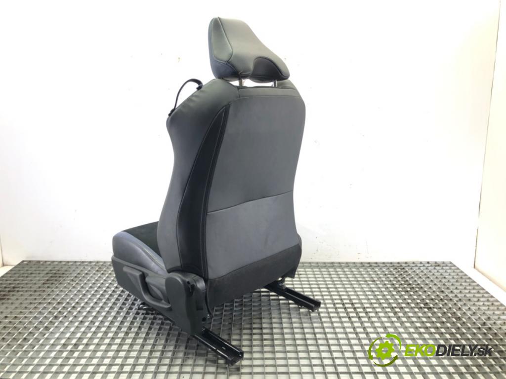 SUBARU BRZ 2012 - 2022    2.0 (ZC6) 147 kW [200 KM] benzyna 2012 - 2022  Sedadlo ľavy predný