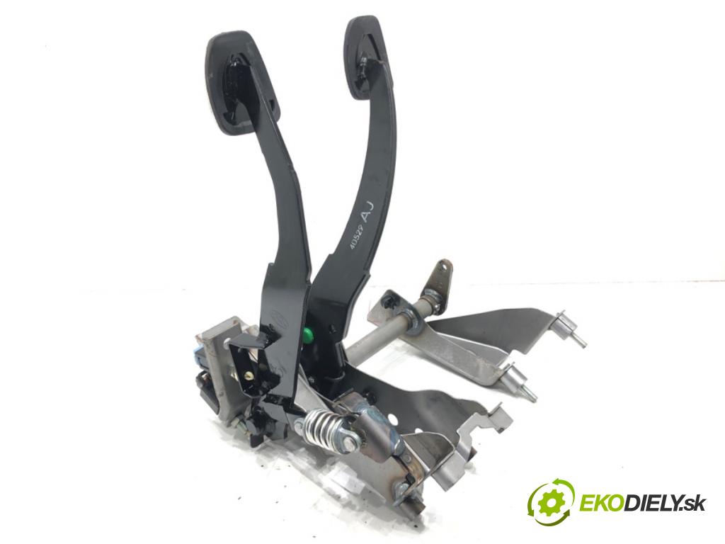 SUBARU BRZ 2012 - 2022    2.0 (ZC6) 147 kW [200 KM] benzyna 2012 - 2022  PEDÁL: manuálne  (Pedále)