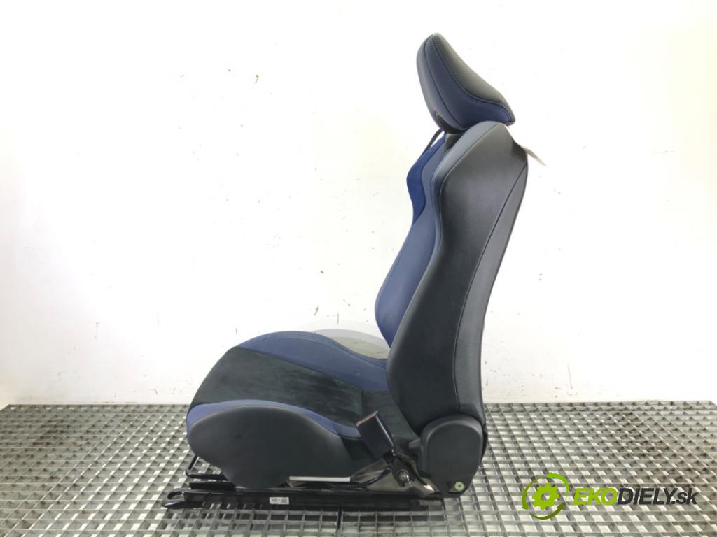 SUBARU BRZ 2012 - 2022    2.0 (ZC6) 147 kW [200 KM] benzyna 2012 - 2022  Sedadlo pravy predný