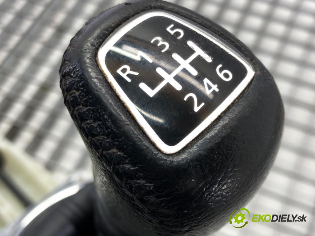 PEUGEOT 4008 2012 - 2022    1.8 HDi 110 kW [150 KM] olej napędowy 2012 - 2022  Kulisa  (Rýchlostné páky / kulisy)