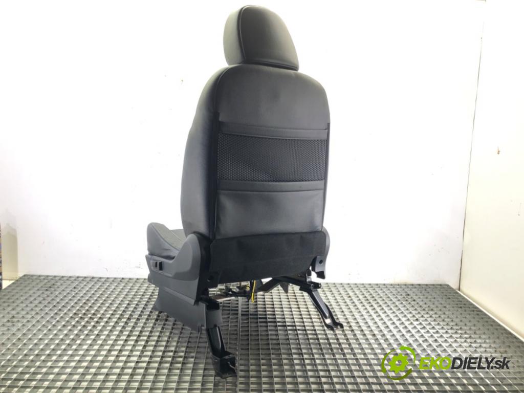 PEUGEOT 4008 2012 - 2022    1.8 HDi 110 kW [150 KM] olej napędowy 2012 - 2022  Sedadlo ľavy predný