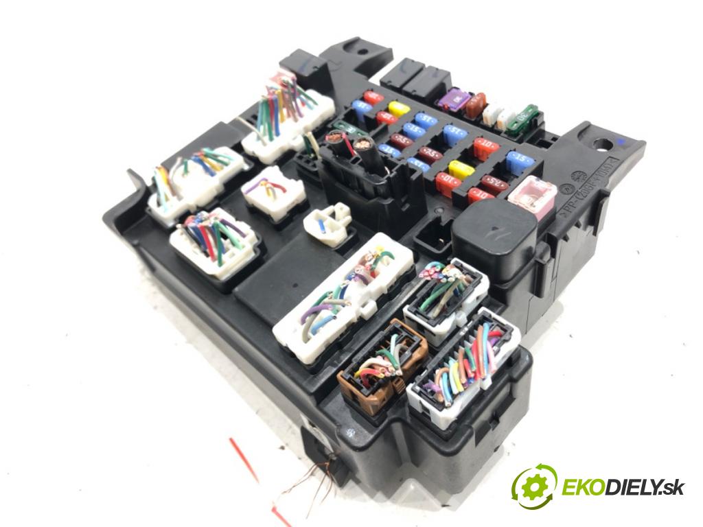 PEUGEOT 4008 2012 - 2022    1.8 HDi 110 kW [150 KM] olej napędowy 2012 - 2022  modul BSI 8637A647 (Pojistkové skříňky)