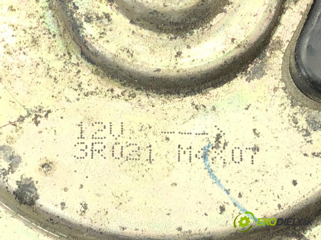 PEUGEOT 4008 2012 - 2022    1.8 HDi 110 kW [150 KM] olej napędowy 2012 - 2022  Ventilátor klimatizácie 3R021 (Ventilátory chladičov klimatizácie)