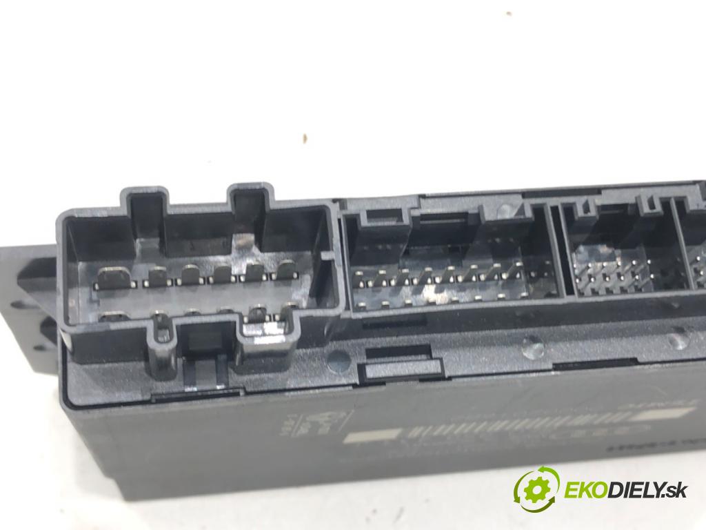 AUDI A4 B6 (8E2) 2000 - 2005    1.9 TDI 96 kW [130 KM] olej napędowy 2000 - 2004  Modul komfortu 8E0959433J (Moduly komfortu)