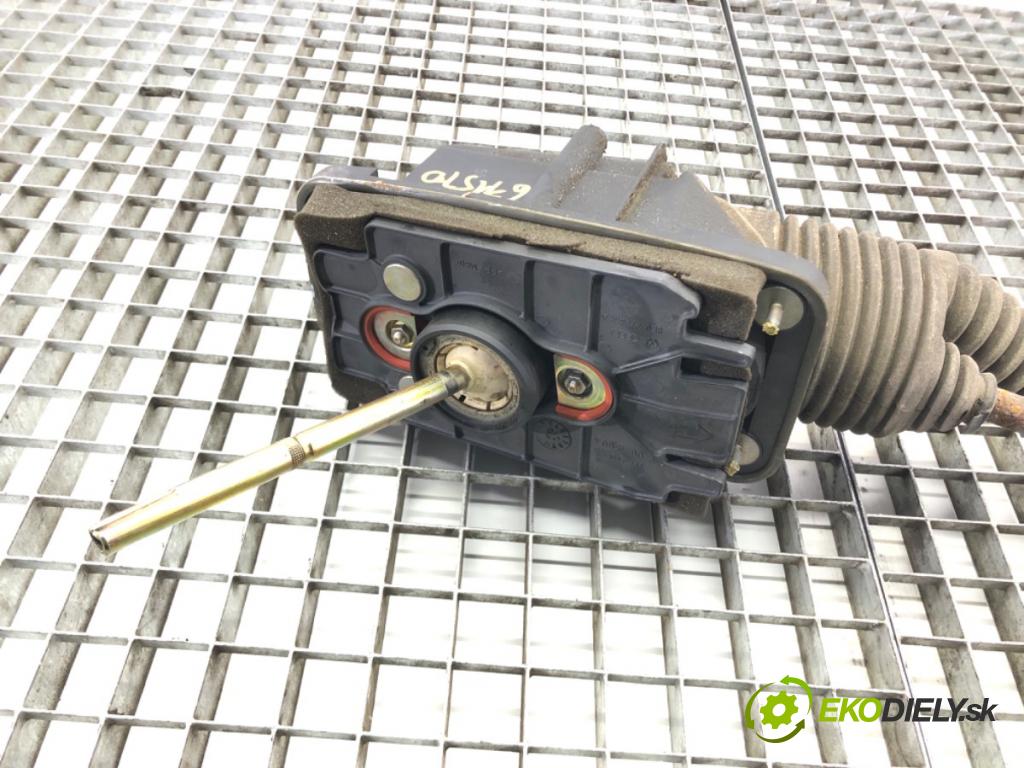 AUDI A4 B6 (8E2) 2000 - 2005    1.9 TDI 96 kW [130 KM] olej napędowy 2000 - 2004  Kulisa  (Rýchlostné páky / kulisy)