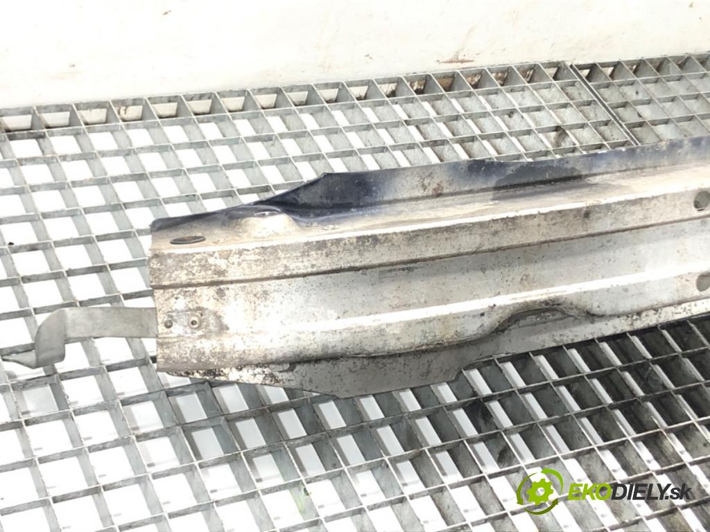 AUDI A4 B6 (8E2) 2000 - 2005    1.9 TDI 96 kW [130 KM] olej napędowy 2000 - 2004  výztuha nárazníka přední část  (Výztuhy přední)