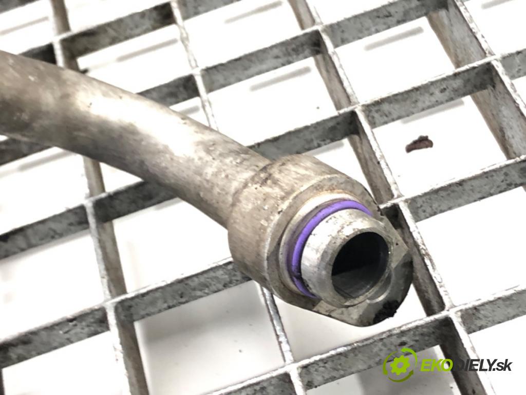 AUDI A4 B6 (8E2) 2000 - 2005    1.9 TDI 96 kW [130 KM] olej napędowy 2000 - 2004  rúrka klimatizácie 8E1260712K (Rúrky klimatizácie)