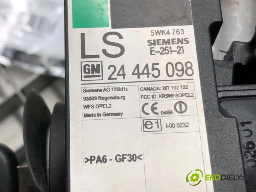 SUZUKI WAGON R+ liftback (MM) 2000 - 2022    1.3 (RB 413) 56 kW [76 KM] benzyna 2000 - 2004  Pumpa servočerpadlo 38720-83E20 (Servočerpadlá, pumpy riadenia)