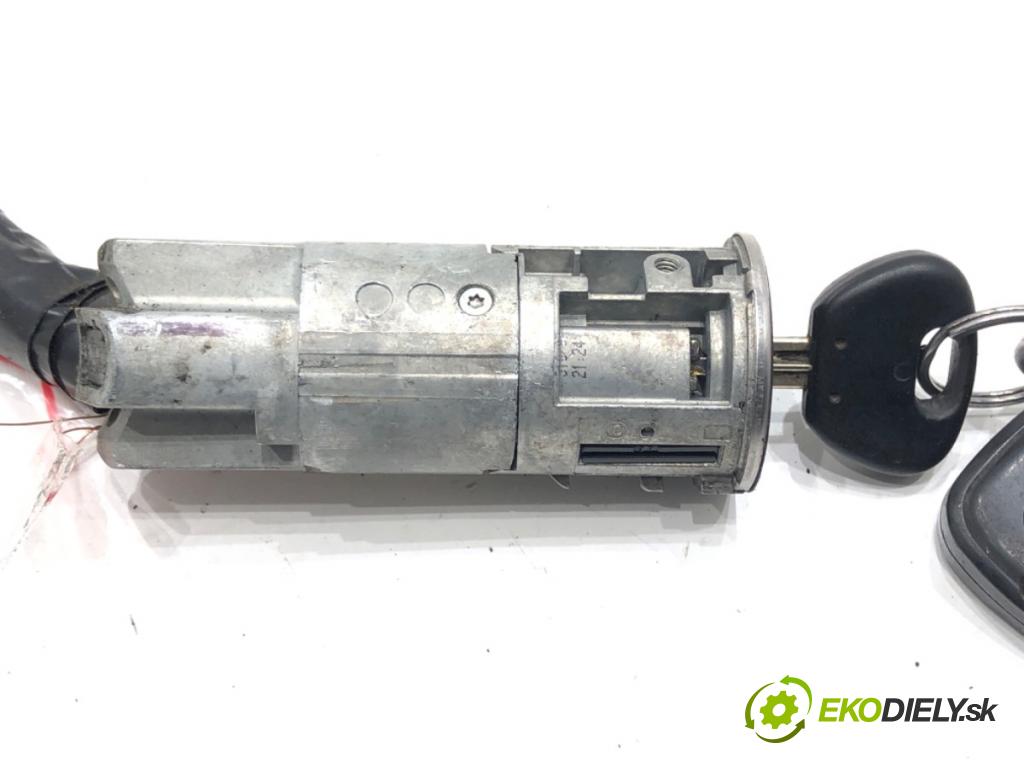 AIXAM CROSSLINE 2012 - 2016    0.4 4 kW [5 KM] olej napędowy 2012 - 2016  spinačka  (Spínacie skrinky a kľúče)