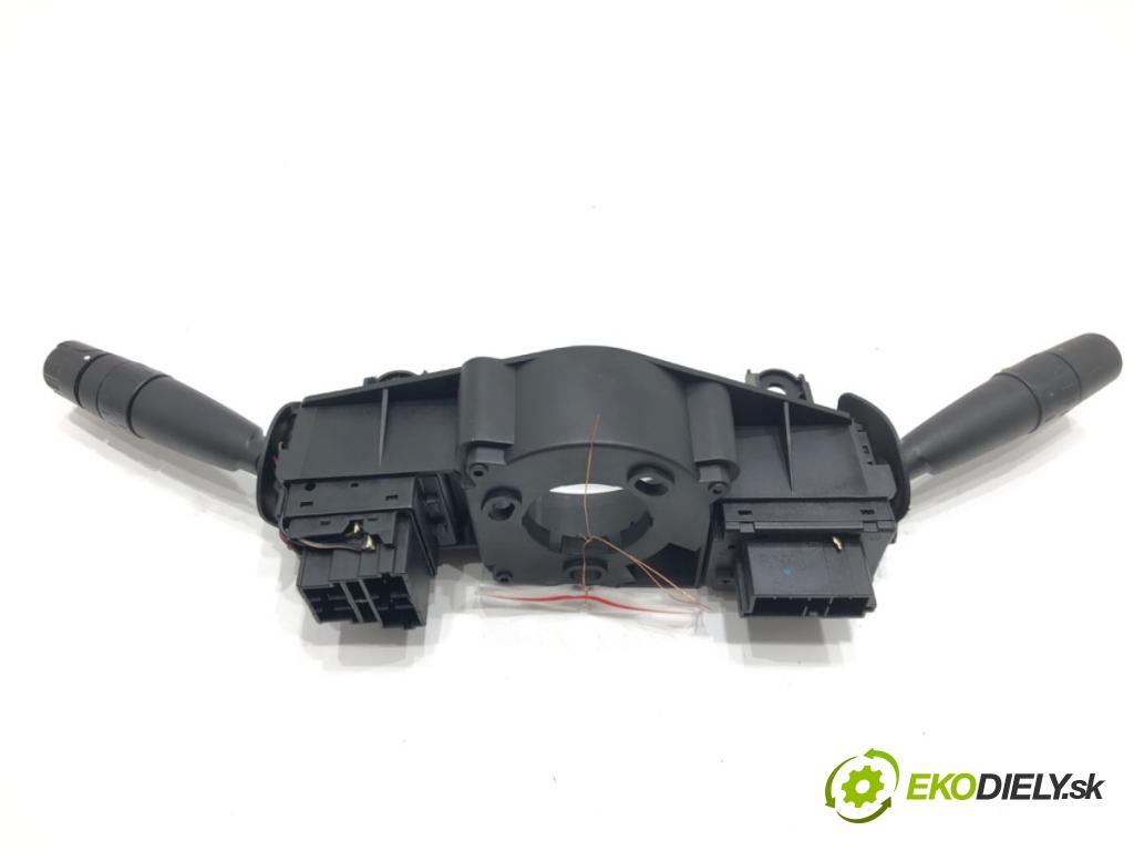 AIXAM CROSSLINE 2012 - 2016    0.4 4 kW [5 KM] olej napędowy 2012 - 2016  Prepínač kombinovaný 200101001 (Prepínače, spínače, tlačidlá a ovládače kúrenia)