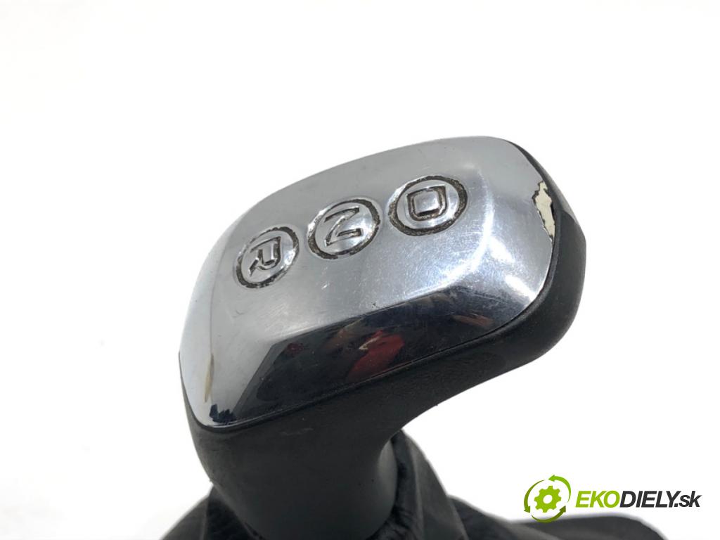 AIXAM CROSSLINE 2012 - 2016    0.4 4 kW [5 KM] olej napędowy 2012 - 2016  Kulisa  (Rýchlostné páky / kulisy)