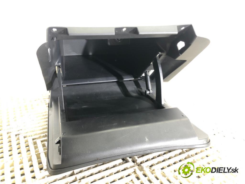 NISSAN JUKE (F15) 2010 - 2022    1.6 DIG-T 140 kW [190 KM] benzyna 2010 - 2022  Priehradka, kastlík spolujazdca  (Priehradky, kastlíky)