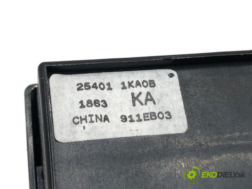 NISSAN JUKE (F15) 2010 - 2022    1.6 DIG-T 140 kW [190 KM] benzyna 2010 - 2022  Prepínač okien 254011KA0B (Prepínače, spínače, tlačidlá a ovládače kúrenia)